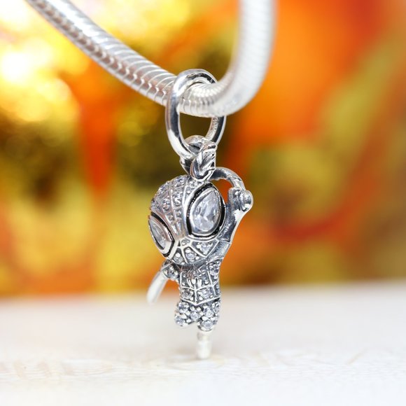 PANDORA Spider-Man Pavé Pendant 392353C01 - Picture 6 of 7
